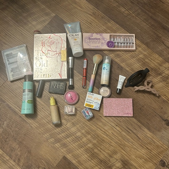 Beauty bundle - Picture 1 of 5
